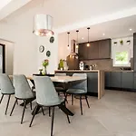 D'house ヴィラ