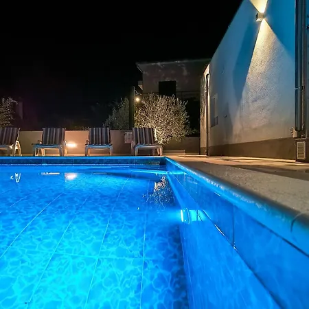 D'house Villa