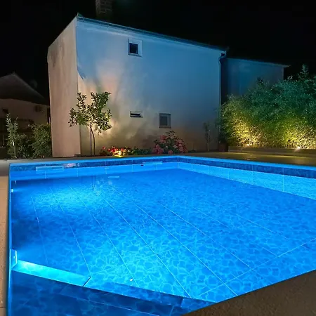 D'house Villa