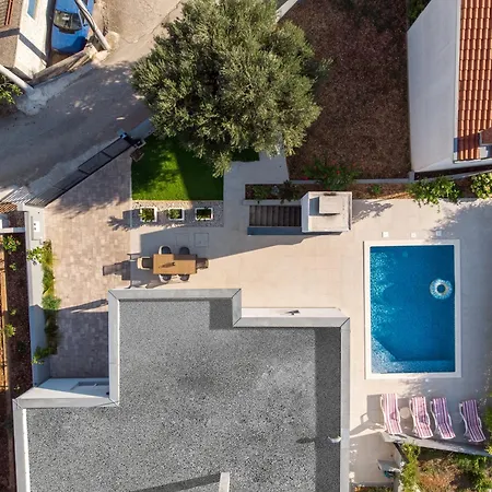 D'house Villa Vinisce