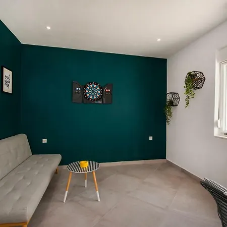 D'house Vinisce