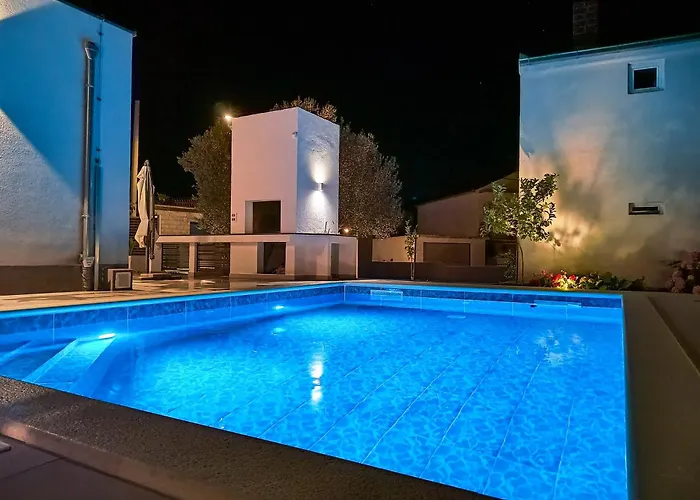 D'house * Винишче