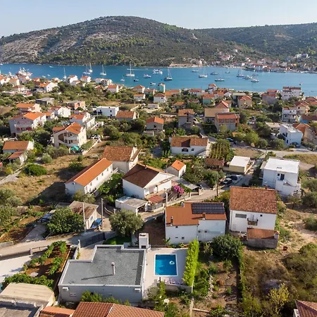 D'house Villa Vinišće